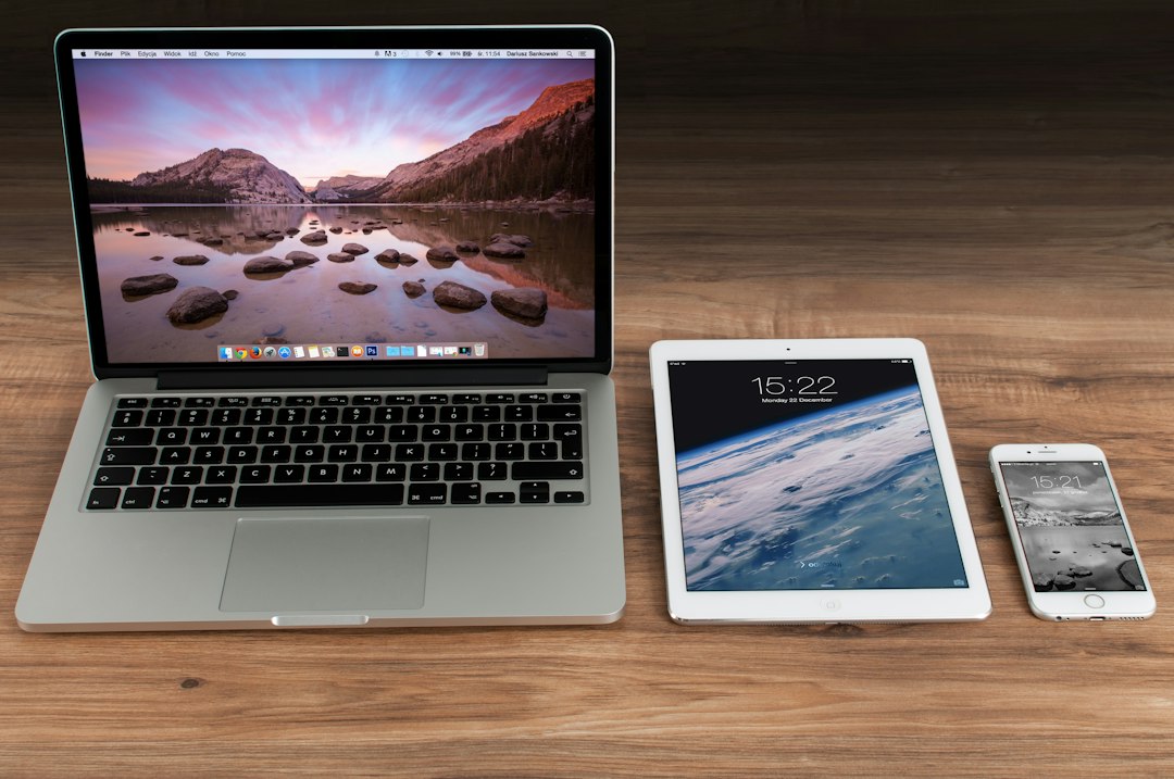 Ảnh minh họa dịch vụ Xây dựng website doanh nghiệp; ảnh stock, không phải dự án của dqcreative